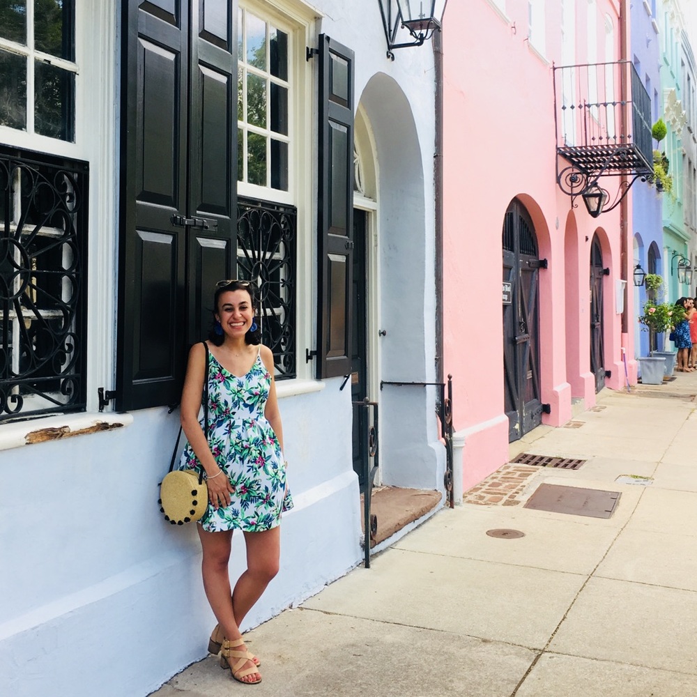 Meet your Posher, Nicole